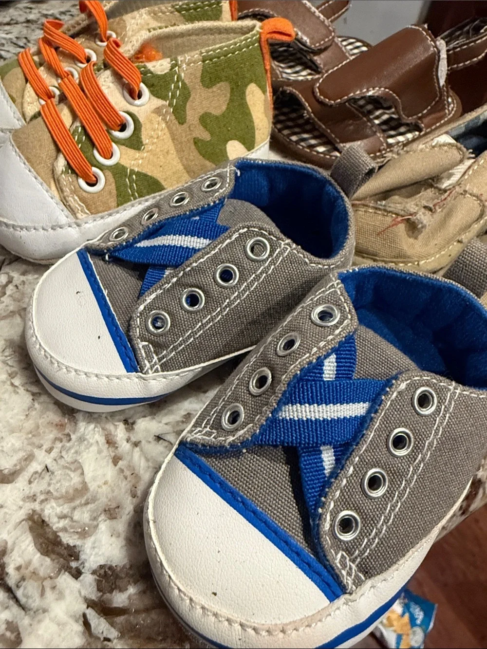 4 Infant Boy Shoes Sz 2 (3-6 months)